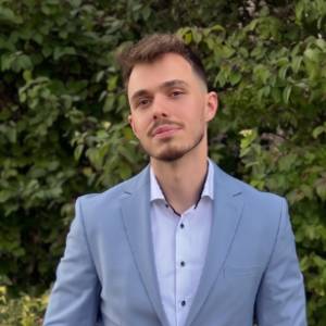Clemens Schneider - HelpBnk